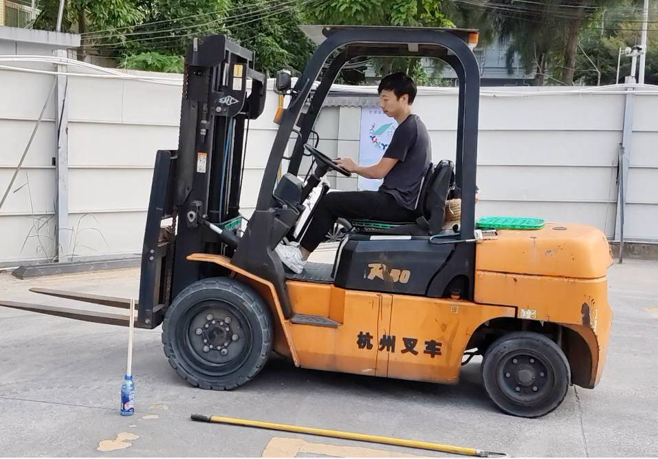 ɽѧ泵